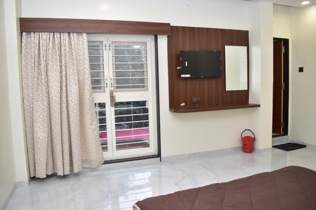 Hotel Sai Sandesh Shirdi Exterior foto