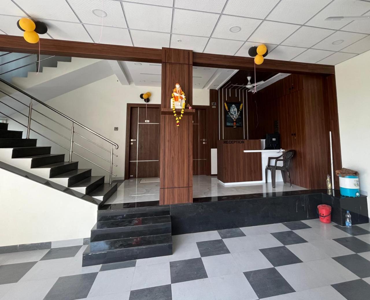 Hotel Sai Sandesh Shirdi Exterior foto